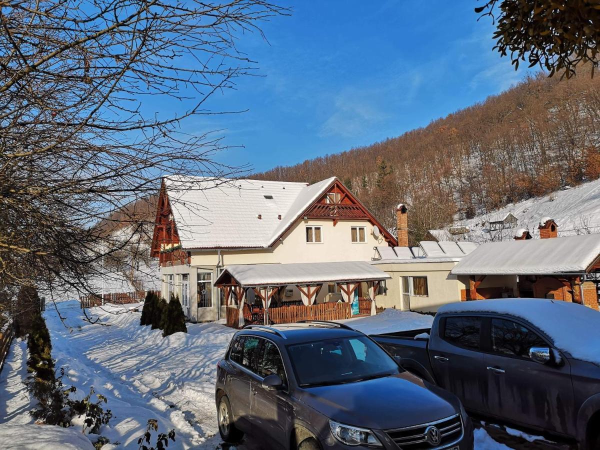 Olimpia Villa Tibod Exterior foto